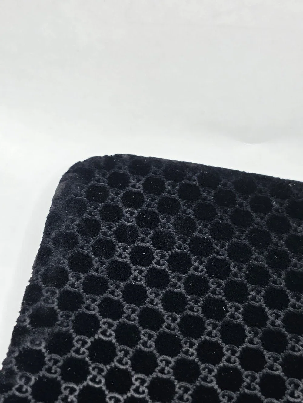 Gucci Beauty Velvet Cosmetic Bag